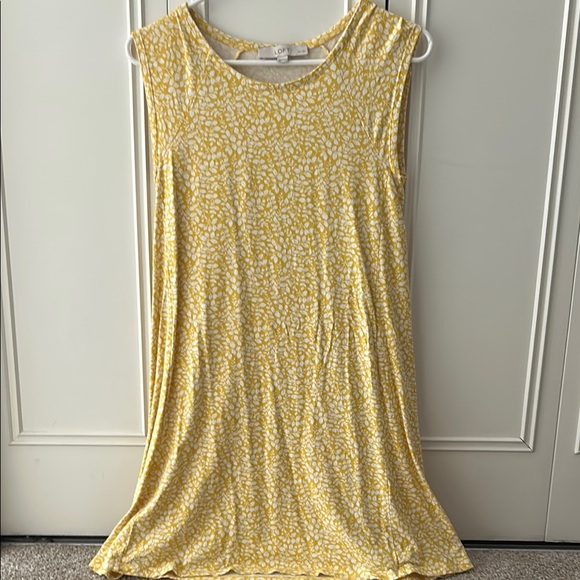 LOFT Dresses & Skirts - LOFT Sunny Sleeveless Dress